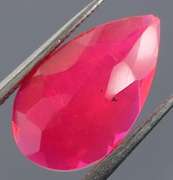 Gorgeous 1.35ct faceted flamingo pink Opal