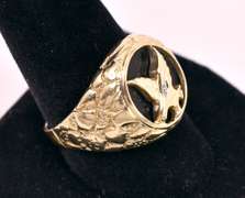 Magnificent Eagle Men's Ring in Yellow Gold