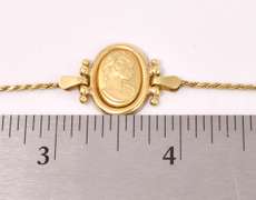 Delightful Cameo Bracelet in 14K Yellow Gold