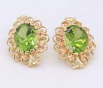 Amazing Yellow Gold oval Filgree Peridot Earrings
