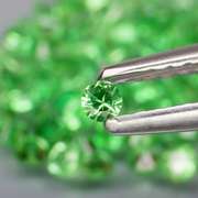 Chrome green! 2.73ct untreated Tsavorite set