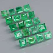 Vivid! Top green 3.19ct Colombian Emerald set