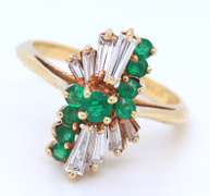 Gorgeous 18kt Yellow Gold Baguette Diamond and Emerald Ring
