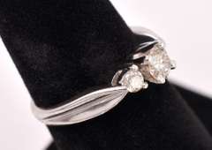 Ravishing Diamond Ring in Platinum