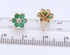 Gorgeous Yellow Gold Emerald and Diamond Flower Earrings