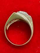 MEN'S 14K GOLD AND DIAMOND RING