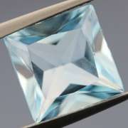 Gorgeous 4.65ct princess cut sky blue Topaz
