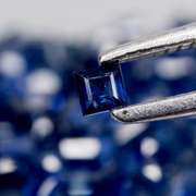 Natural 3.20ct royal blue Sapphire set