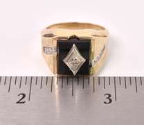 Lovely Onyx and Diamond Men's Ring in Yellow Gold