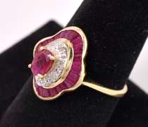 Wonderful Ruby and Diamond Ring in Yellow Gold
