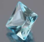 Sparkling 6.33ct princess cut sky blue Topaz