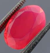 Superb 1.72ct faceted flamingo pink Opal