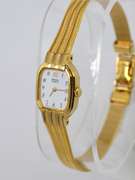 Vintage Ladies White Dial Gold-Tone Seiko, Pre-Owned.