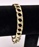 lovely curb link bracelet in 14K Yellow Gold