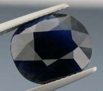 Investment sized 7.13ct GIA certified Sapphire