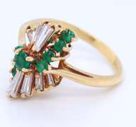 Gorgeous 18kt Yellow Gold Baguette Diamond and Emerald Ring