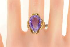 14K Yellow Gold Oval Amethyst 1950's Scalloped Cocktail Ring