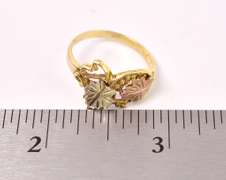 Gorgeous Grape Vine Ring in Two-Tone Gold
