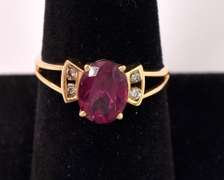 Ravishing Rhodolite Garnet and Diamont Ring in Yellow Gold