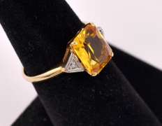 Stunning Citrine and Diamond Ring in 14K Yellow Gold