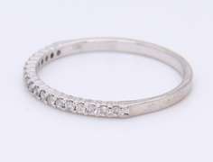 Lovely White Gold Diamond Prong Set Band