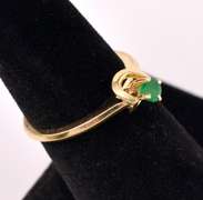 Delightful Emerald Ring in 14K Yellow Gold