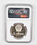 PF67UCAM 1980 China 30 Yuan Silver Coin Lake Placid Olympic Skate NGC