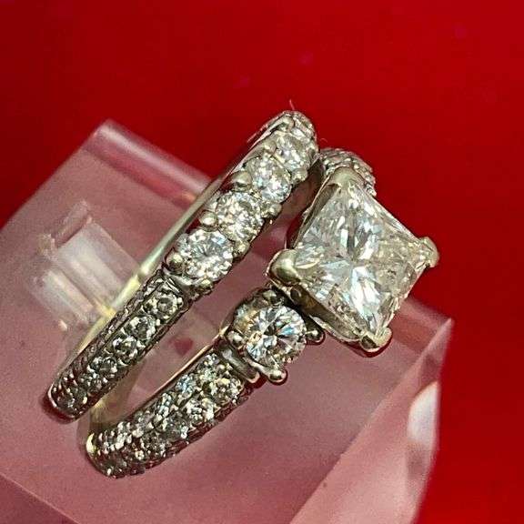 CERTIFIED 14K WHITE GOLD AND DIAMOND WEDDING SET. 2.30 CARATS