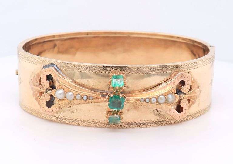 Antique 18kt Yellow Gold Emerald and Pearl Engraved Bangle Bracelet