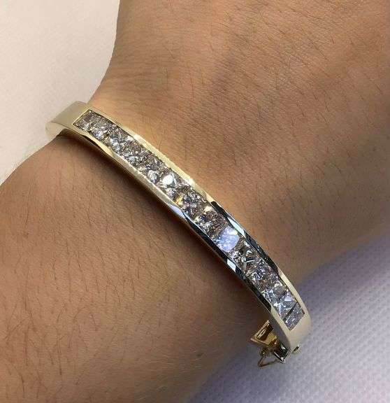 8+ CTTW Diamond Tennis Bangle Bracelet