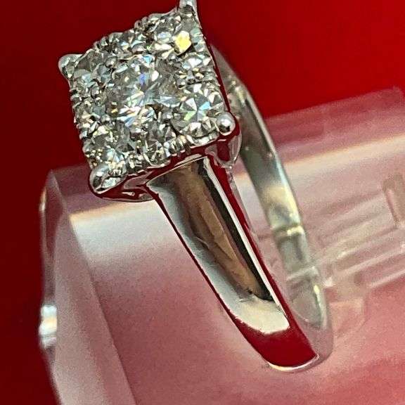 CERTIFIED 14K WHITE GOLD DIAMOND RING