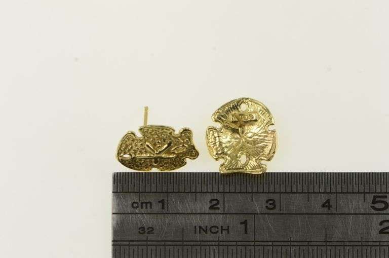 14K Yellow Gold Sand Dollar Sea Shell Beach Motif Stud Earrings