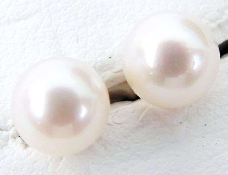 14K Pale Ballet Pink Pearl Stud Earrings