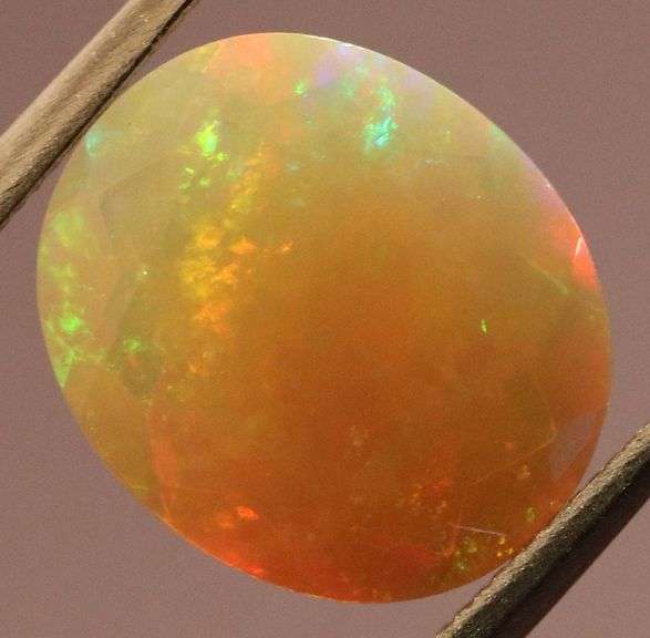 Vibrant 2.40ct Full Cover Multi-pattern Welo Opal