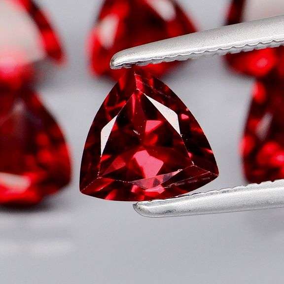 Trillion cut 5.52ct cherry red Garnet set