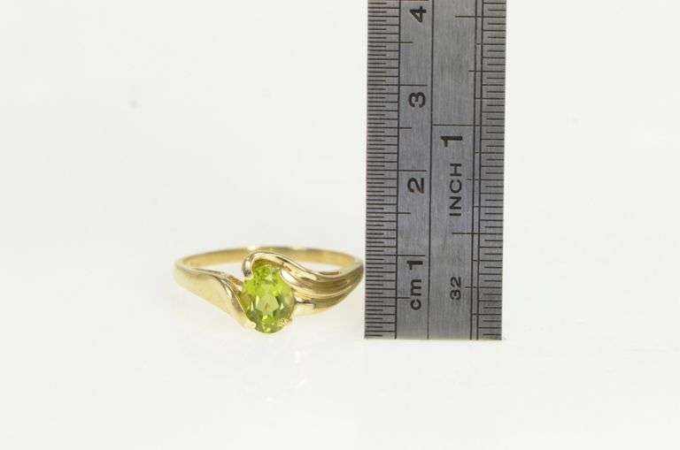 14K Yellow Gold Oval Peridot Vintage Statement Bypass Ring
