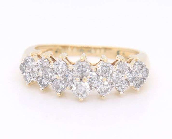 Sparkling Yellow gold 1ctw three row diamond band