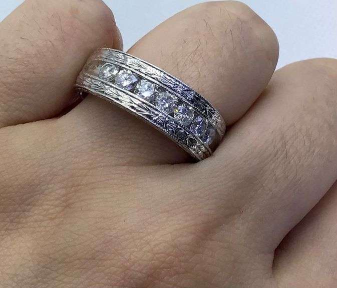 ANTIQUE STYLE 14K WHITE GOLD DIAMOND BAND