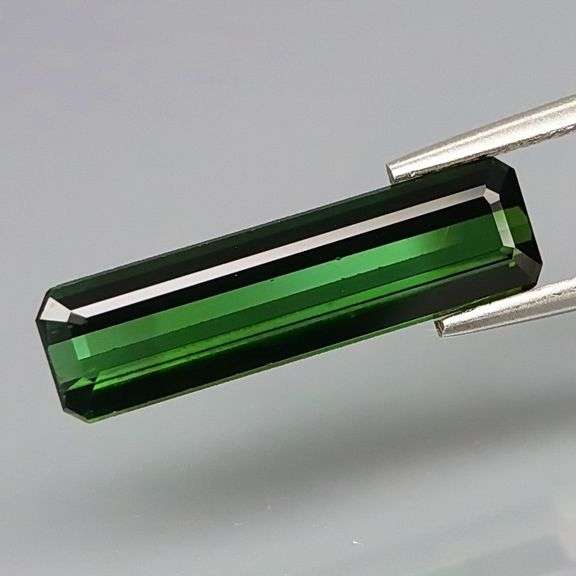 Glistening 2.41ct forest green Tourmaline