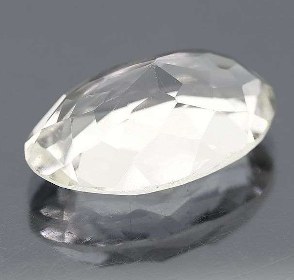 Large 24.42ct untreated diamond white Quartz