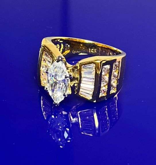 WOW!!!  Ladies Sparkling 14 Kt Yellow Gold Plated Rare 3.35 Ct Marquis Cut Lab Simulated Diamond Ring