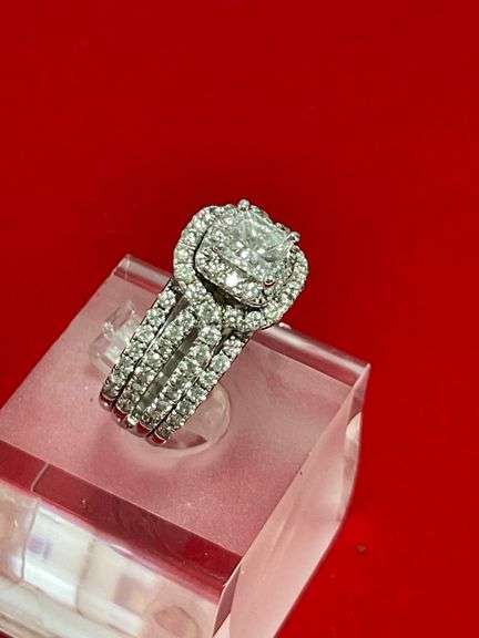 CERTIFIED 14K WHITE GOLD DIAMOND RING