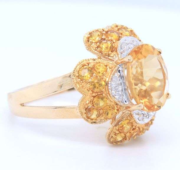 Wonderful Yellow Gold 4.60ctw Citrine and Diamond accent Flower Ring