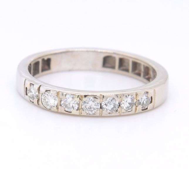 Sparkling White Gold Seven Stone Diamond Band