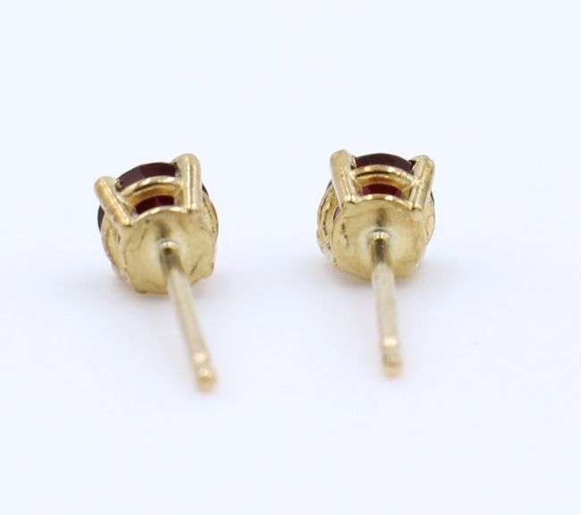 Pretty Yellow Gold Red Stone Earrings