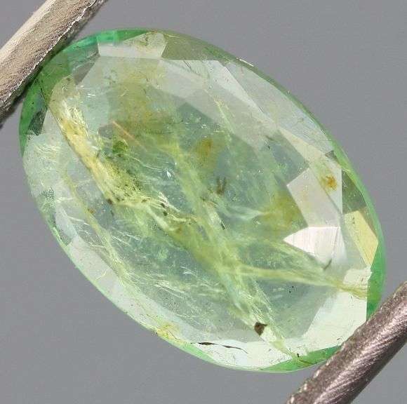 Stunning 1.94ct bright green Zambian emerald