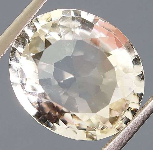 Gem grade 11.17ct oval cut Quartz