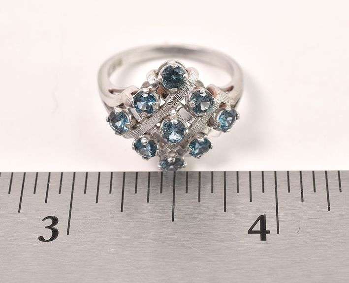 Fabulous 10K White Gold Blue Topaz Gemstone Ring