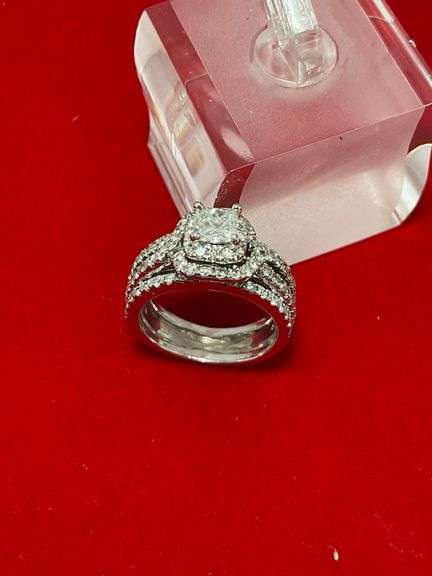 CERTIFIED 14K WHITE GOLD DIAMOND RING