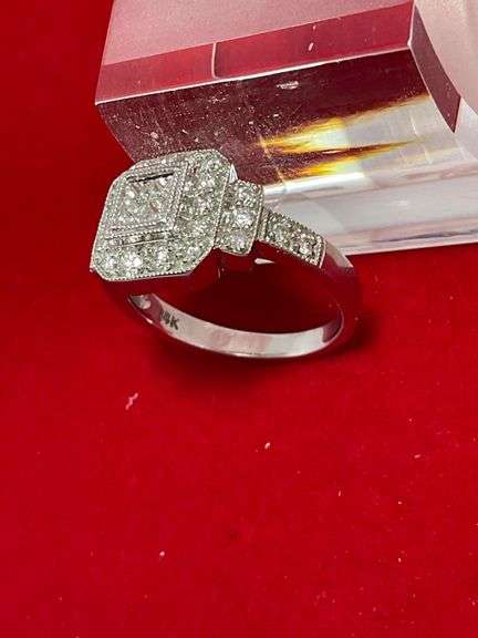 CERTIFIED 14K WHITE GOLD DIAMOND RING